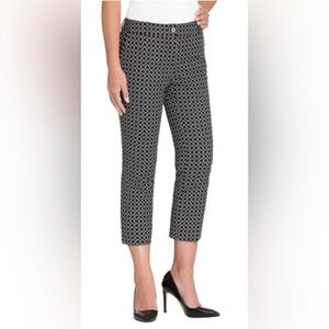 Hilary Radley. Slim Cropped Black & White Pants. Size 16.